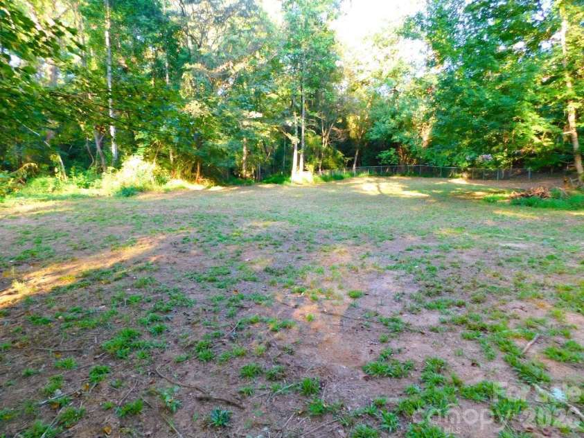 2503 Messer Street, Valdese, NC 28690.  MLS# CAR4425648, YatesRealty ID 51231. 