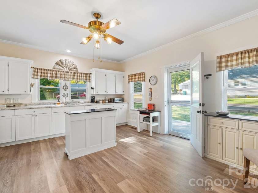 500 Chapel Street, Landis, NC 28088.  MLS# CAR4425507, YatesRealty ID 51232. 