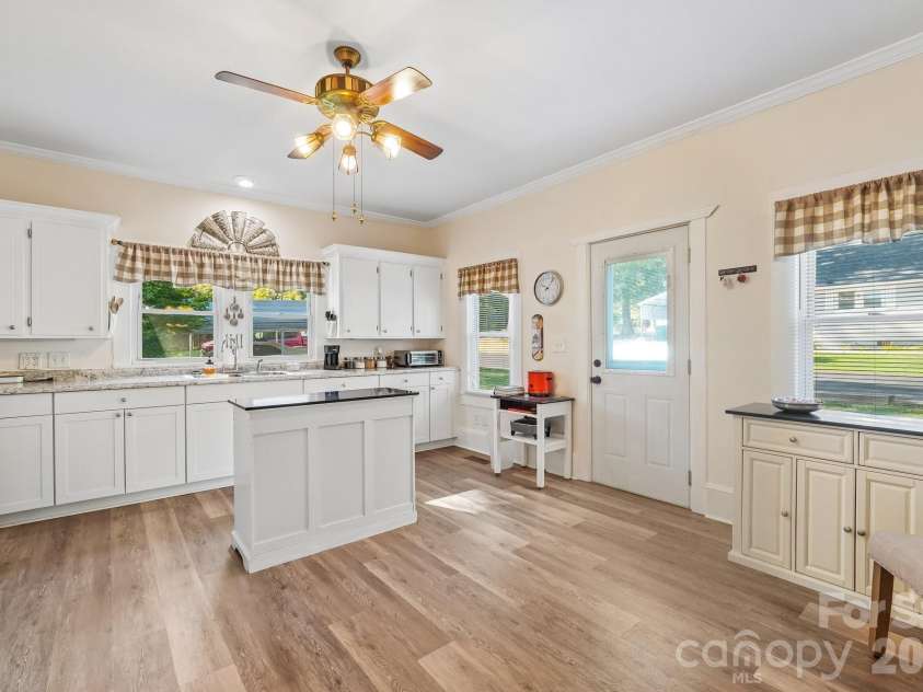 500 Chapel Street, Landis, NC 28088.  MLS# CAR4425507, YatesRealty ID 51232. 