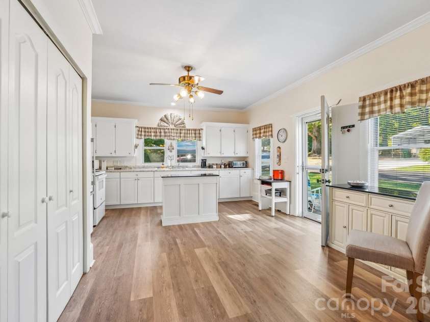500 Chapel Street, Landis, NC 28088.  MLS# CAR4425507, YatesRealty ID 51232. 