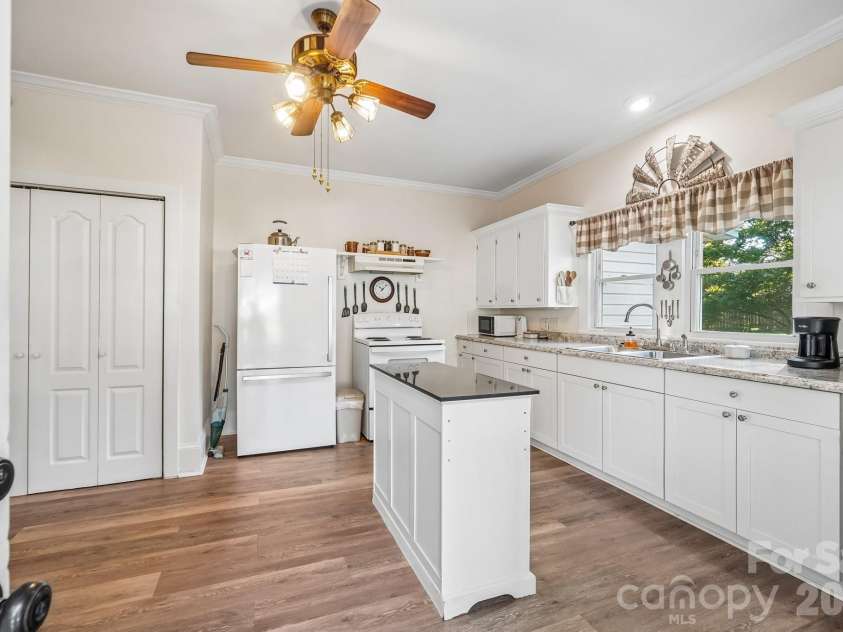 500 Chapel Street, Landis, NC 28088.  MLS# CAR4425507, YatesRealty ID 51232. 
