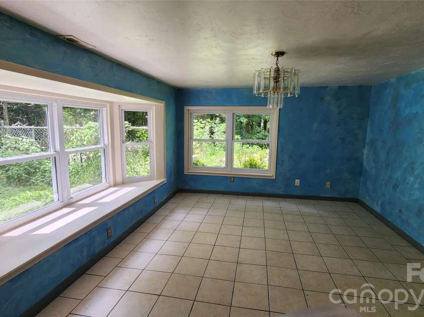 80 Shiloh Place, Andrews, NC 28901.  MLS# CAR4425638, YatesRealty ID 51234. Dining Room