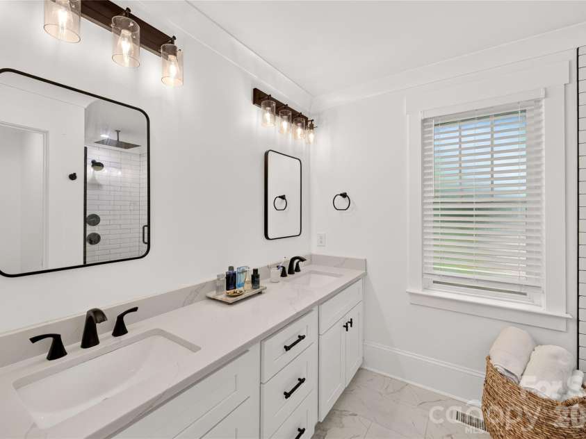1837 Camp Greene Street, Charlotte, NC 28208.  MLS# CAR4424769, YatesRealty ID 51235. Primary Bathroom