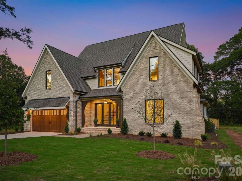 617 Shelton Street, Charlotte, NC 28270.  MLS# CAR4424726, YatesRealty ID 51236. 