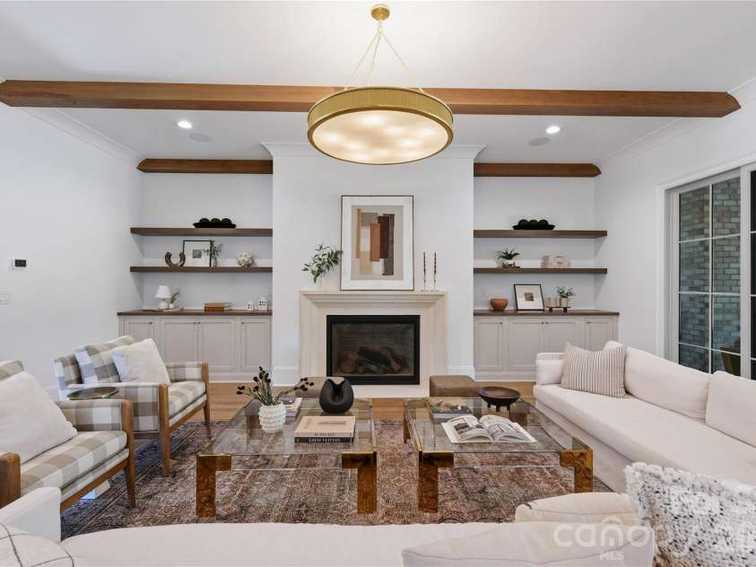 617 Shelton Street, Charlotte, NC 28270.  MLS# CAR4424726, YatesRealty ID 51236. 