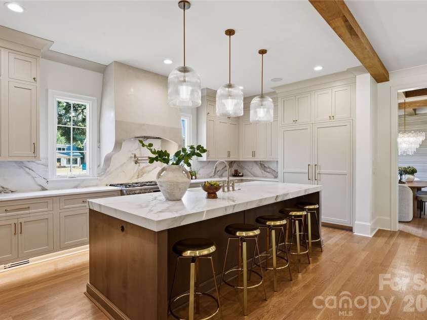 617 Shelton Street, Charlotte, NC 28270.  MLS# CAR4424726, YatesRealty ID 51236. 