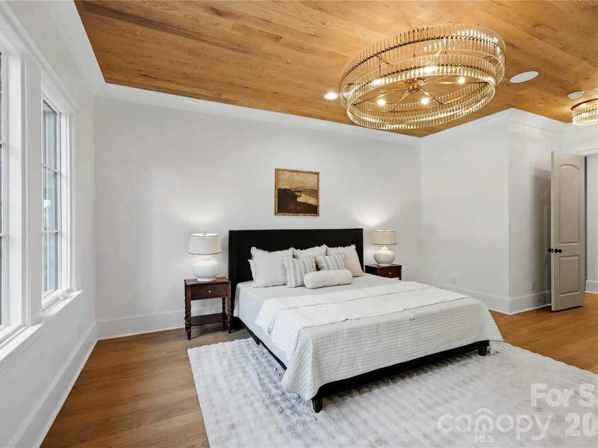617 Shelton Street, Charlotte, NC 28270.  MLS# CAR4424726, YatesRealty ID 51236. 