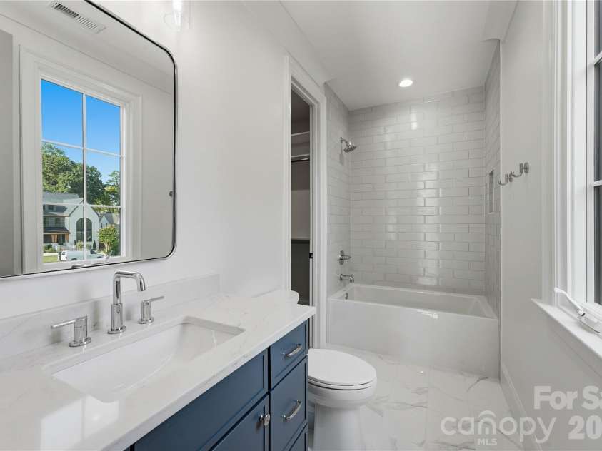 617 Shelton Street, Charlotte, NC 28270.  MLS# CAR4424726, YatesRealty ID 51236. 