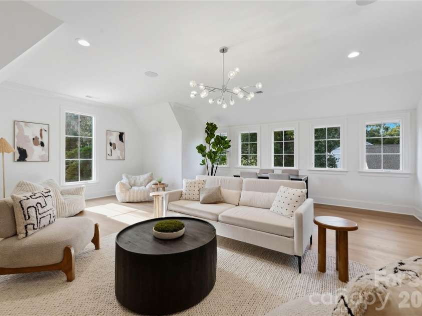 617 Shelton Street, Charlotte, NC 28270.  MLS# CAR4424726, YatesRealty ID 51236. 