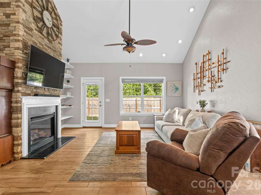 16 Holmes Lane, Arden, NC 28704.  MLS# CAR4424717, YatesRealty ID 51237. 