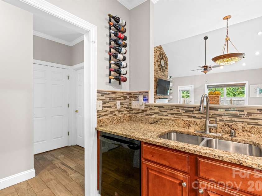 16 Holmes Lane, Arden, NC 28704.  MLS# CAR4424717, YatesRealty ID 51237. 