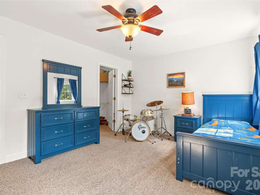 16 Holmes Lane, Arden, NC 28704.  MLS# CAR4424717, YatesRealty ID 51237. 