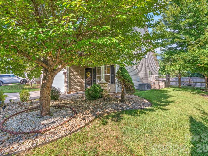 16 Holmes Lane, Arden, NC 28704.  MLS# CAR4424717, YatesRealty ID 51237. 