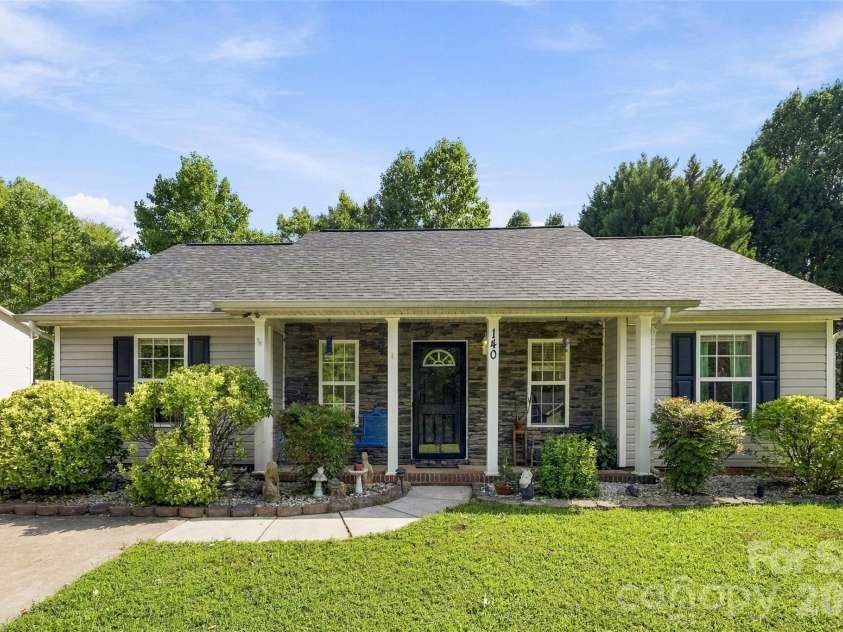 140 Addison Place, Troutman, NC 28166.  MLS# CAR4425585, YatesRealty ID 51238. 