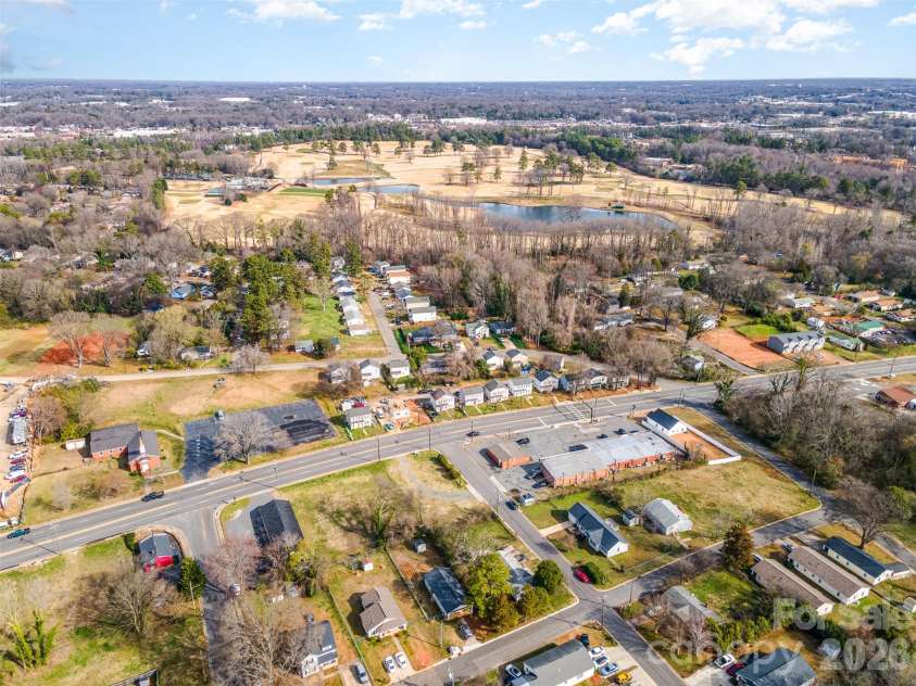 2914 Ridge Avenue, Charlotte, NC 28208.  MLS# CAR4425618, YatesRealty ID 51239. 