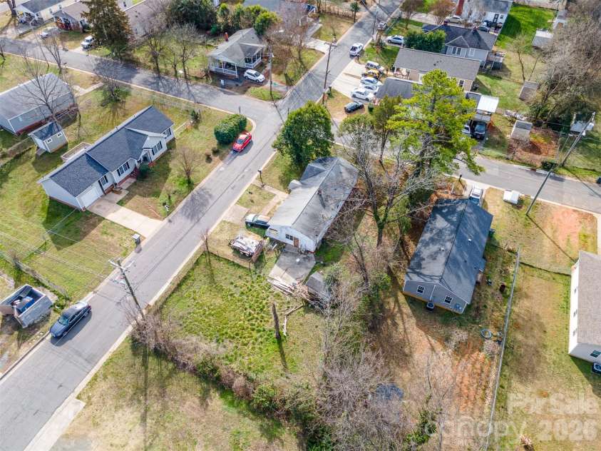 2914 Ridge Avenue, Charlotte, NC 28208.  MLS# CAR4425618, YatesRealty ID 51239. 