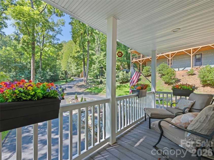 100 Loafer Lane, Waynesville, NC 28785.  MLS# CAR4423967, YatesRealty ID 51242. 
