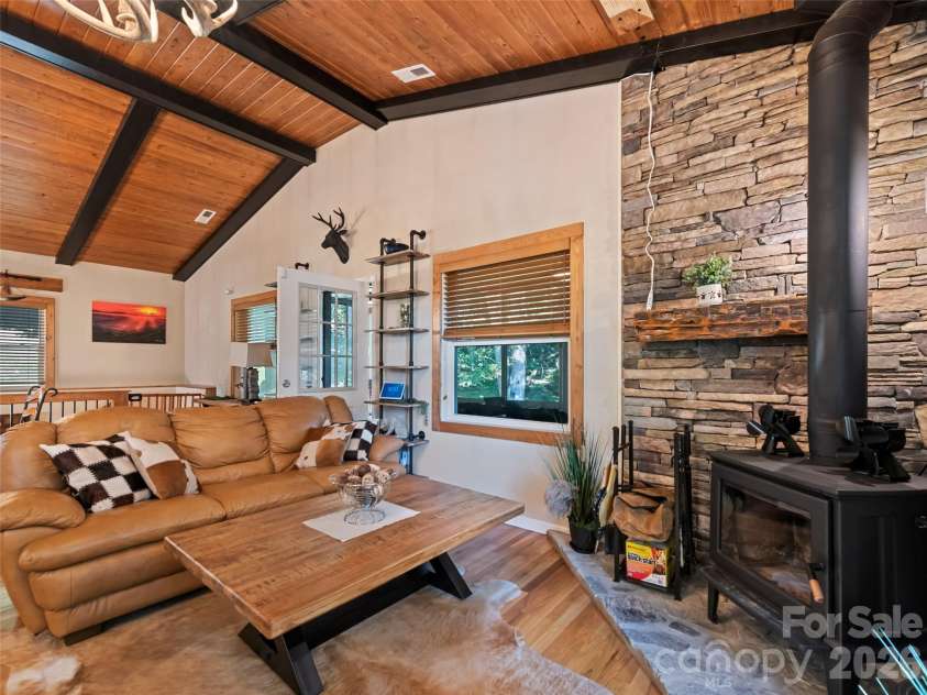 100 Loafer Lane, Waynesville, NC 28785.  MLS# CAR4423967, YatesRealty ID 51242. 