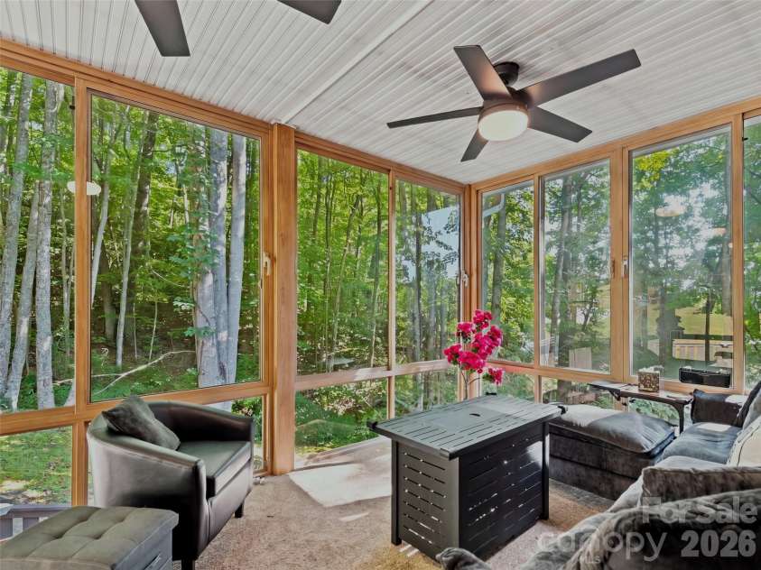 100 Loafer Lane, Waynesville, NC 28785.  MLS# CAR4423967, YatesRealty ID 51242. 