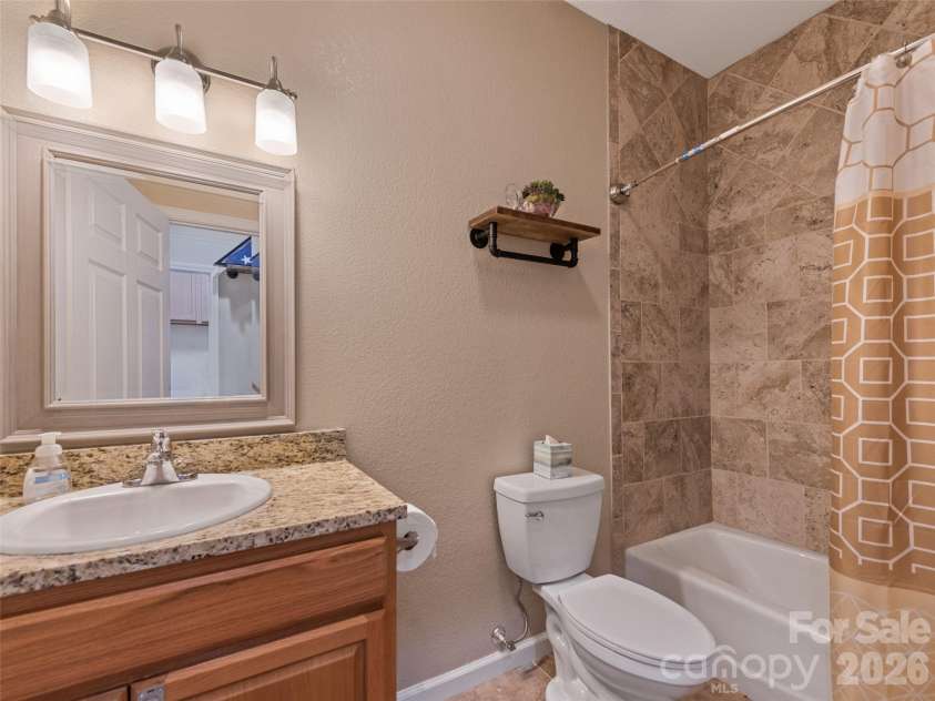 100 Loafer Lane, Waynesville, NC 28785.  MLS# CAR4423967, YatesRealty ID 51242. 