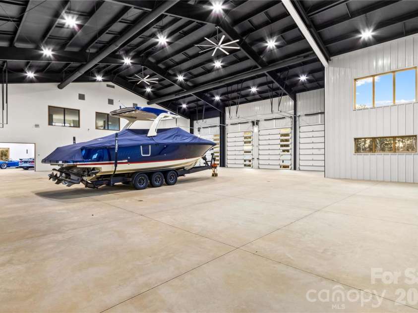 129 Sebring Drive, Mooresville, NC 28117.  MLS# CAR4424046, YatesRealty ID 51243. 