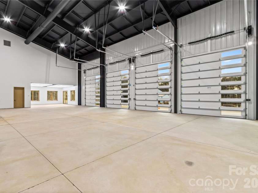129 Sebring Drive, Mooresville, NC 28117.  MLS# CAR4424046, YatesRealty ID 51243. 