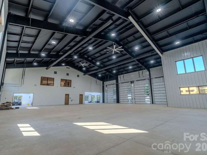 129 Sebring Drive, Mooresville, NC 28117.  MLS# CAR4424046, YatesRealty ID 51243. 