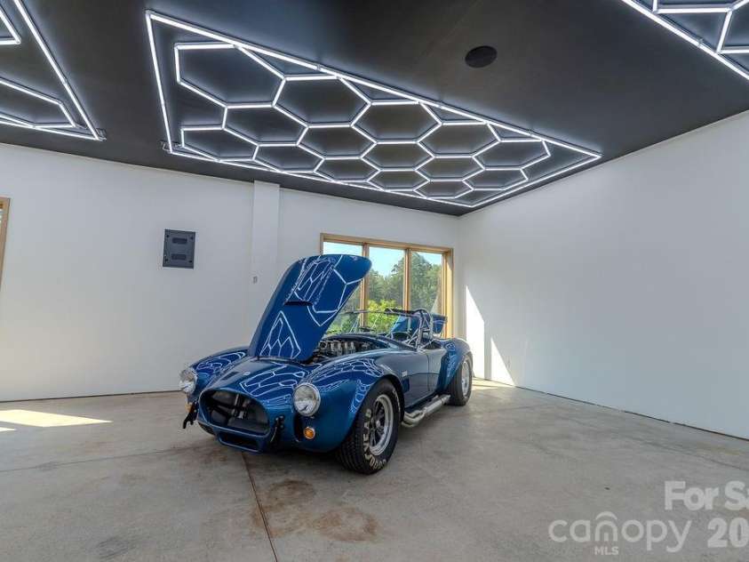 129 Sebring Drive, Mooresville, NC 28117.  MLS# CAR4424046, YatesRealty ID 51243. 