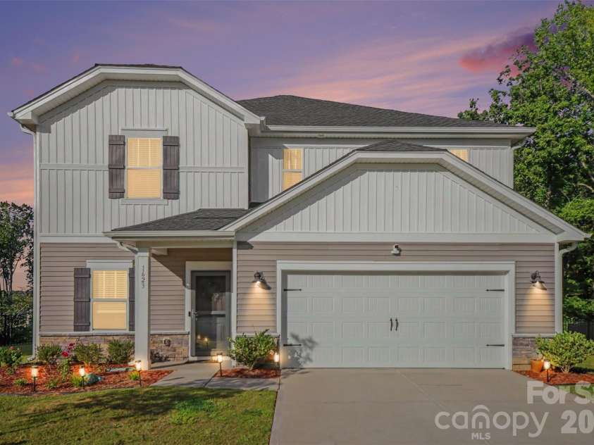 1623 Baymont Court, Stanley, NC 28164.  MLS# CAR4424072, YatesRealty ID 51244. Welcome Home!