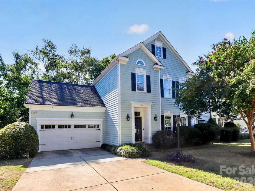 3301 Dairy Farm Lane, Charlotte, NC 28209.  MLS# CAR4423253, YatesRealty ID 51247. 