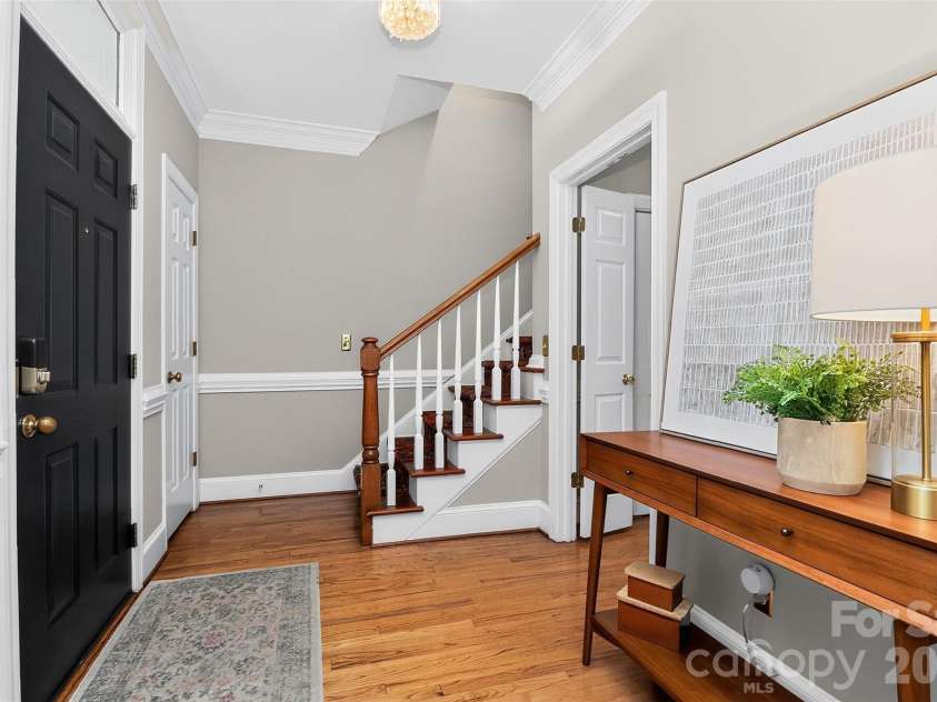 3301 Dairy Farm Lane, Charlotte, NC 28209.  MLS# CAR4423253, YatesRealty ID 51247. 