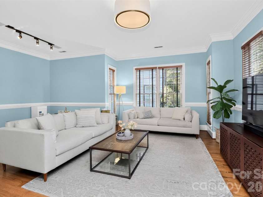 3301 Dairy Farm Lane, Charlotte, NC 28209.  MLS# CAR4423253, YatesRealty ID 51247. 