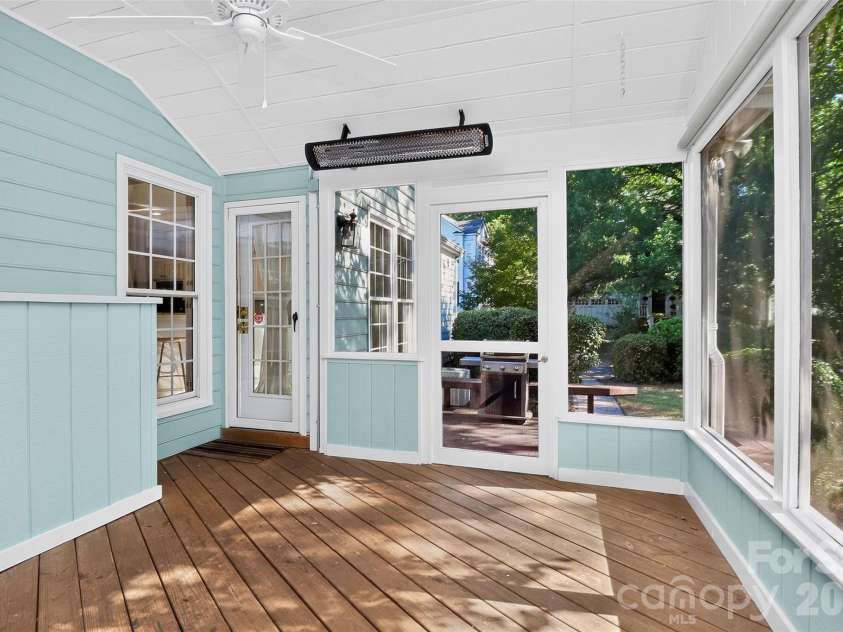 3301 Dairy Farm Lane, Charlotte, NC 28209.  MLS# CAR4423253, YatesRealty ID 51247. 