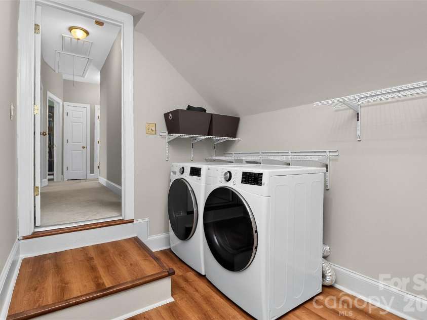 3301 Dairy Farm Lane, Charlotte, NC 28209.  MLS# CAR4423253, YatesRealty ID 51247. 