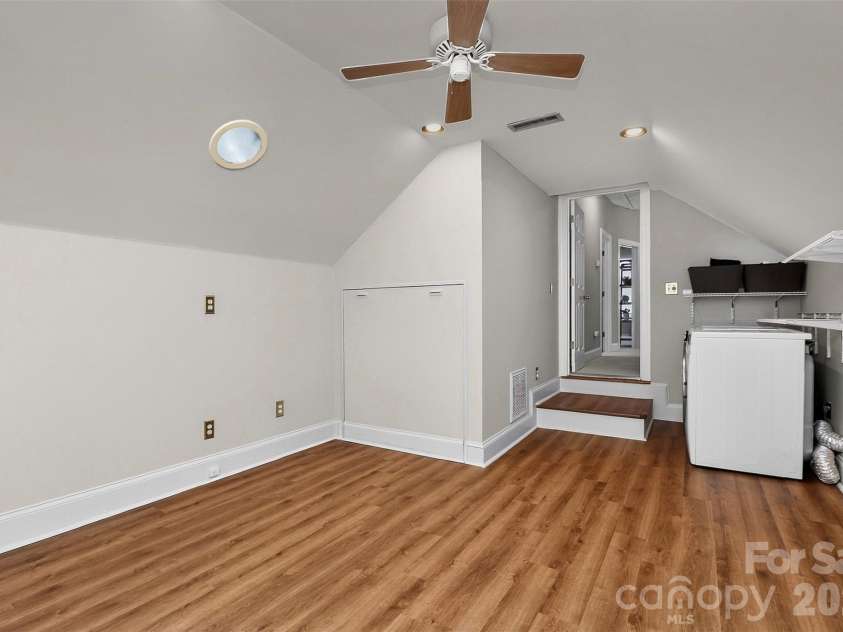 3301 Dairy Farm Lane, Charlotte, NC 28209.  MLS# CAR4423253, YatesRealty ID 51247. 