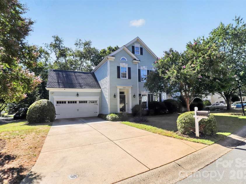 3301 Dairy Farm Lane, Charlotte, NC 28209.  MLS# CAR4423253, YatesRealty ID 51247. 
