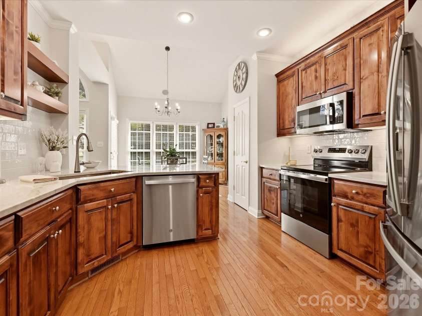 5125 WALNUT GROVE Court, Mount Holly, NC 28120.  MLS# CAR4423136, YatesRealty ID 51248. 