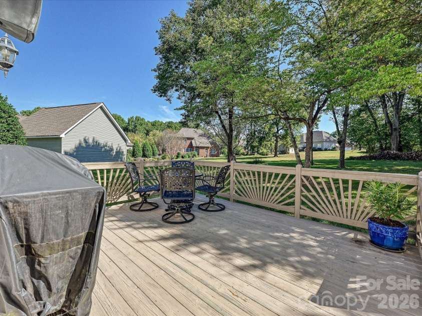 5125 WALNUT GROVE Court, Mount Holly, NC 28120.  MLS# CAR4423136, YatesRealty ID 51248. 