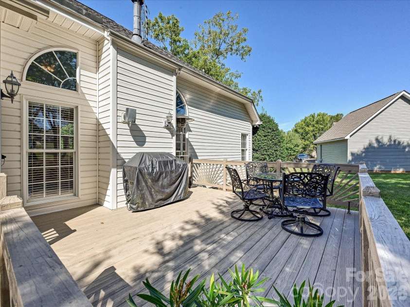 5125 WALNUT GROVE Court, Mount Holly, NC 28120.  MLS# CAR4423136, YatesRealty ID 51248. 