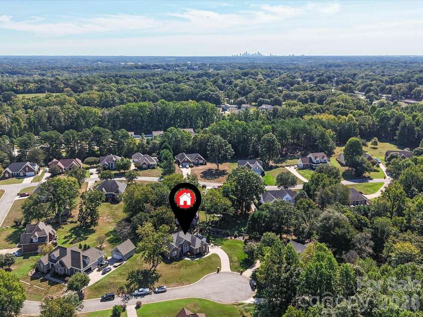 5125 WALNUT GROVE Court, Mount Holly, NC 28120.  MLS# CAR4423136, YatesRealty ID 51248. 
