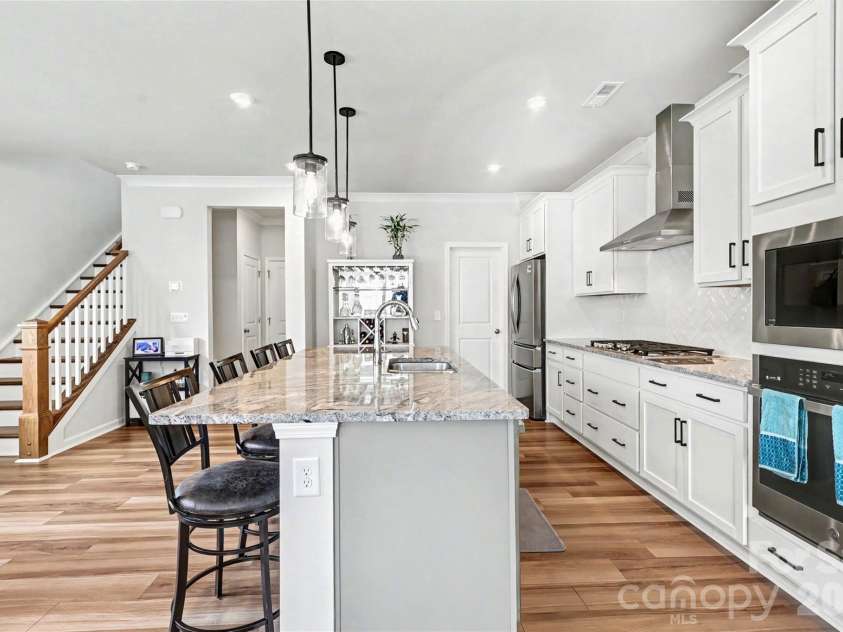 106 Renny Alley, Charlotte, NC 28217.  MLS# CAR4351935, YatesRealty ID 5125. 