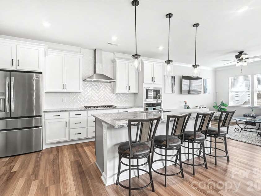 106 Renny Alley, Charlotte, NC 28217.  MLS# CAR4351935, YatesRealty ID 5125. 