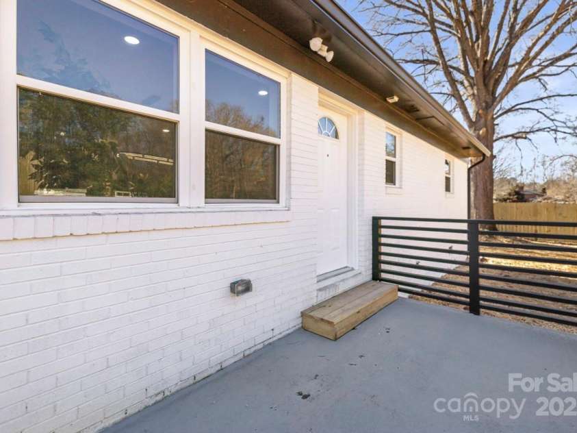 3722 Unionville Indian Trail Road, Indian Trail, NC 28079.  MLS# CAR4212617, YatesRealty ID 5125. 