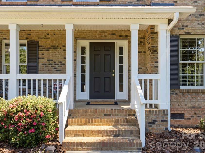 168 Forest Creek Drive, Statesville, NC 28625.  MLS# CAR4422853, YatesRealty ID 51252. 