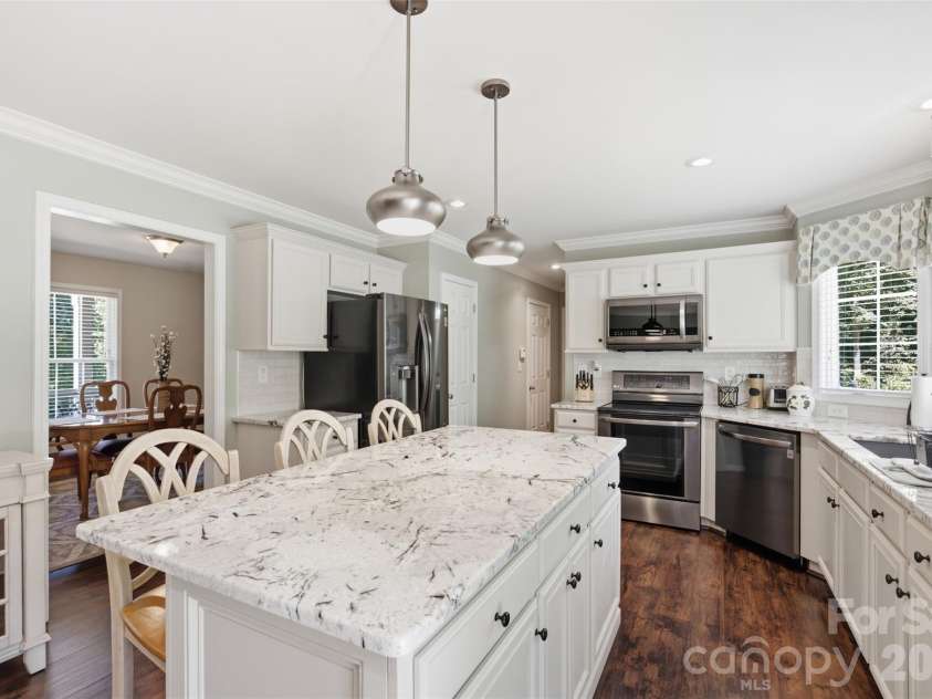 168 Forest Creek Drive, Statesville, NC 28625.  MLS# CAR4422853, YatesRealty ID 51252. 