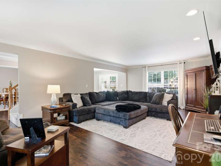 168 Forest Creek Drive, Statesville, NC 28625.  MLS# CAR4422853, YatesRealty ID 51252. 