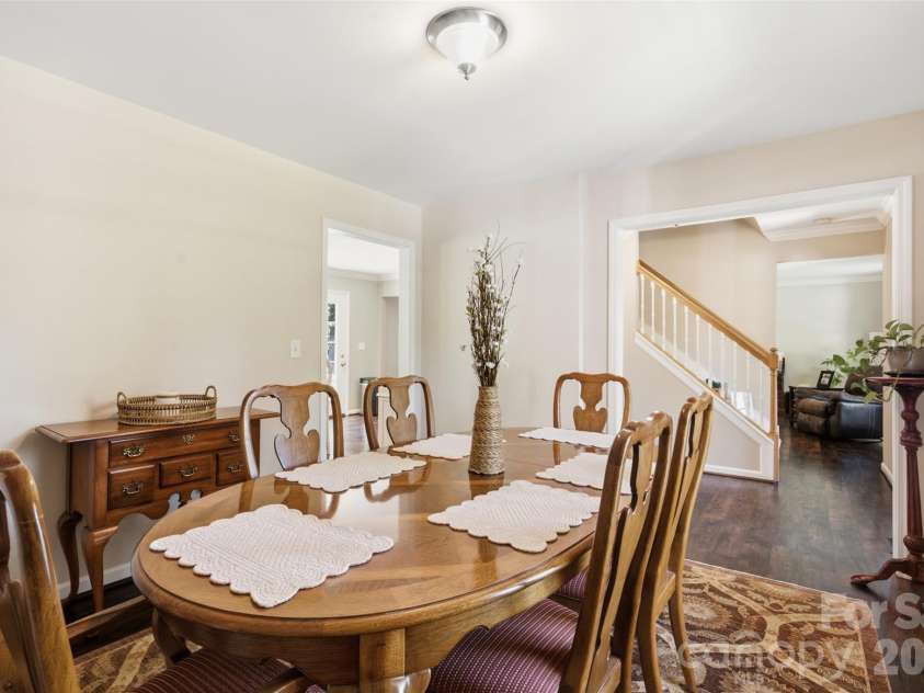 168 Forest Creek Drive, Statesville, NC 28625.  MLS# CAR4422853, YatesRealty ID 51252. 