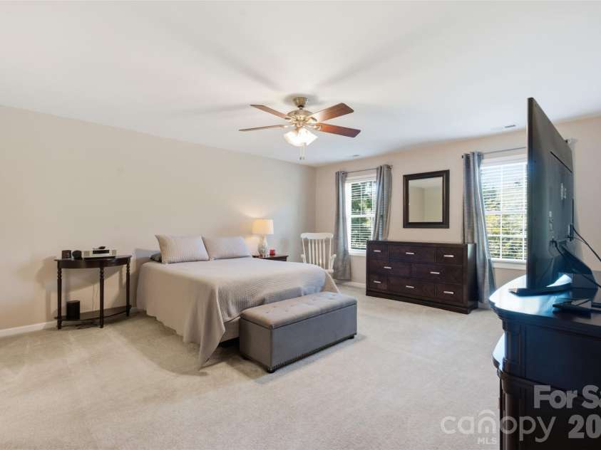 168 Forest Creek Drive, Statesville, NC 28625.  MLS# CAR4422853, YatesRealty ID 51252. 