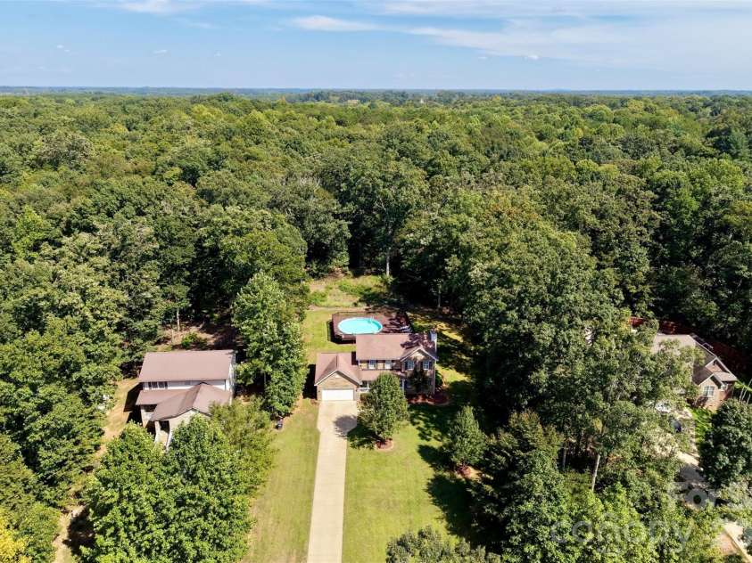 168 Forest Creek Drive, Statesville, NC 28625.  MLS# CAR4422853, YatesRealty ID 51252. 