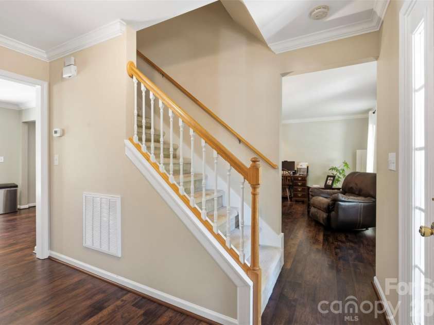 168 Forest Creek Drive, Statesville, NC 28625.  MLS# CAR4422853, YatesRealty ID 51252. 